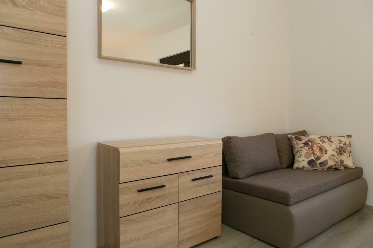 Apartman Lori Otocac Luaran gambar